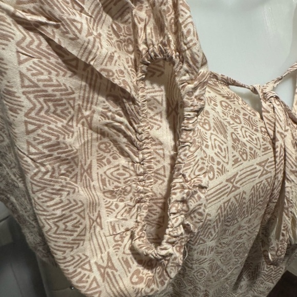 Lagaci Gold Tan Sundress with Scoop Neck and Bishop Sleeves - Picture 4 of 7